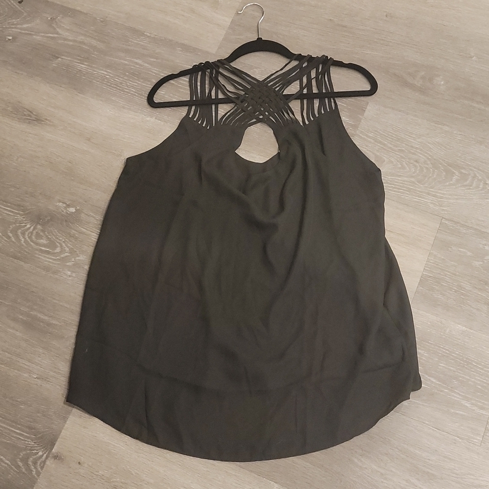 NWT Oddy Camisole with Keyhole Detail